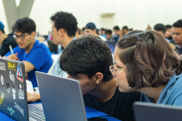 16.759 personas se beneficiaron con formación ofrecida por Ruta N y Udemy Business en temas de la Cuarta Revolución Industrial