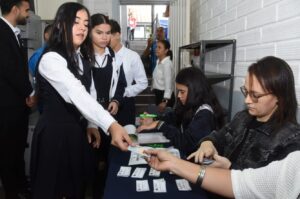 Instituciones educativas del Distrito eligieron a sus líderes estudiantiles en el “Día D”