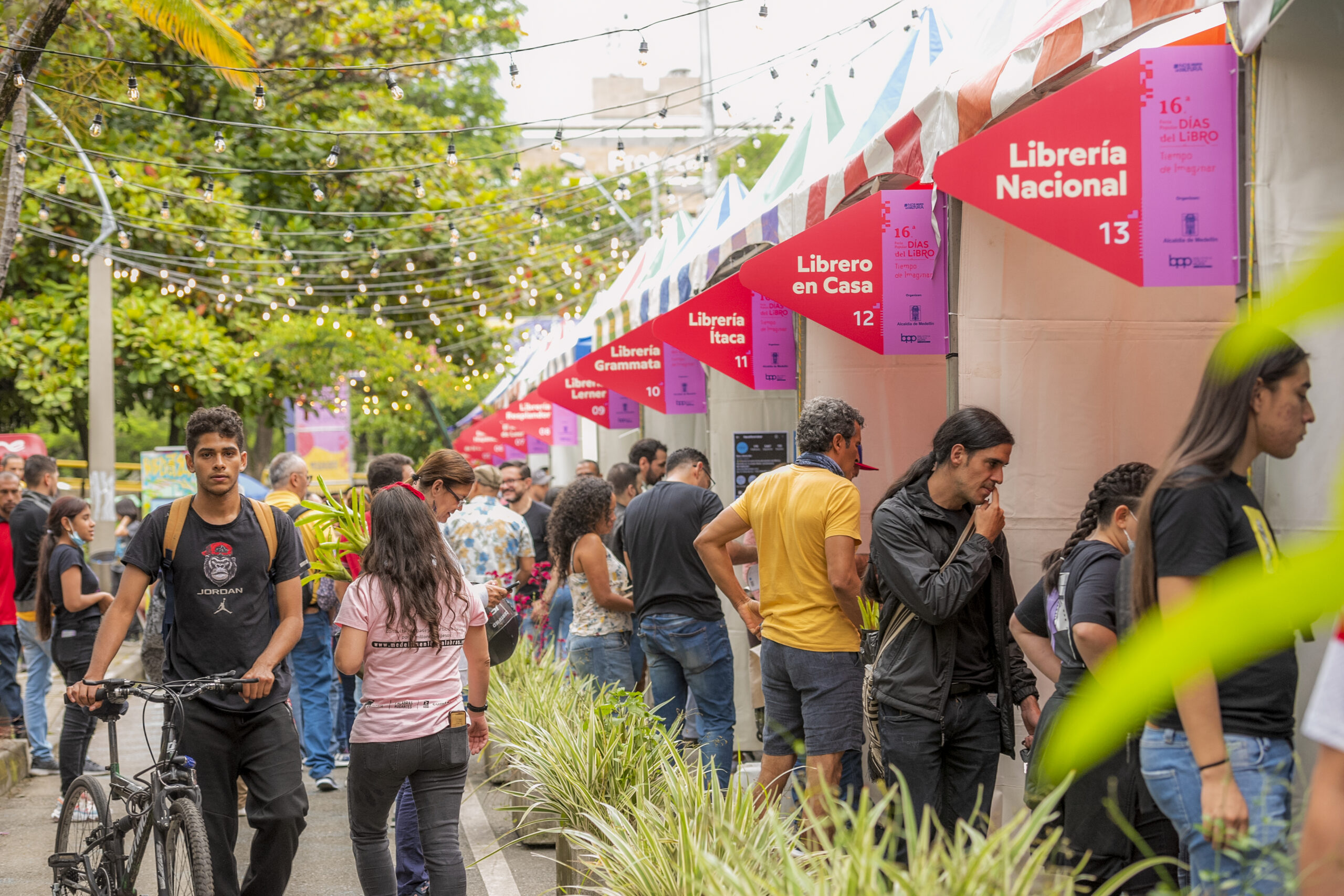 Medellín se prepara para iniciar la programación de los Eventos del Libro 2024