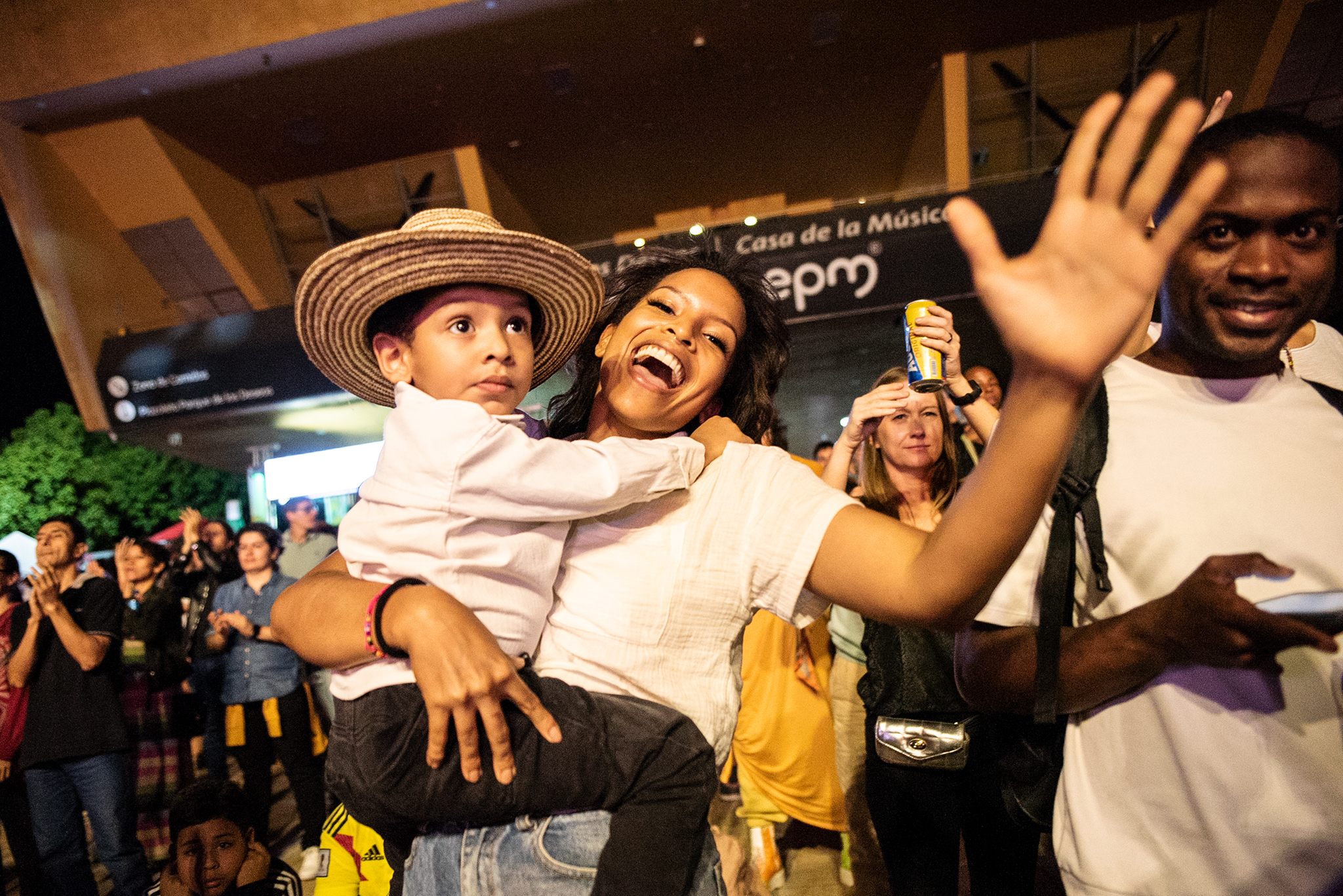 Medellín abre sus puertas al mundo para vivir la pasión del tango