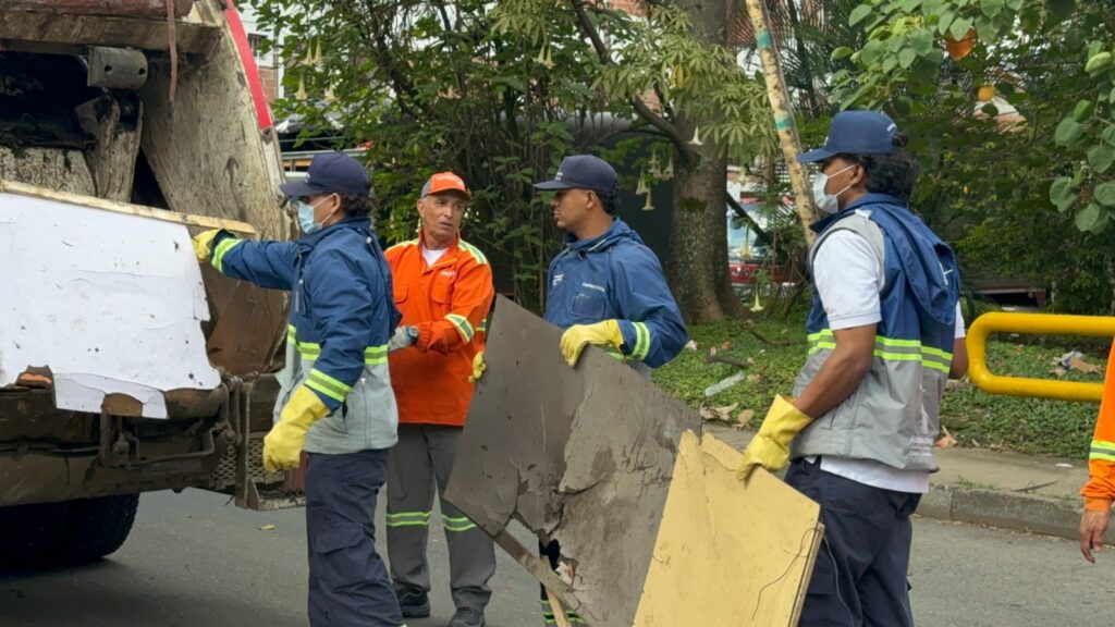 3.141 Cambuches Desmontados Medellín
