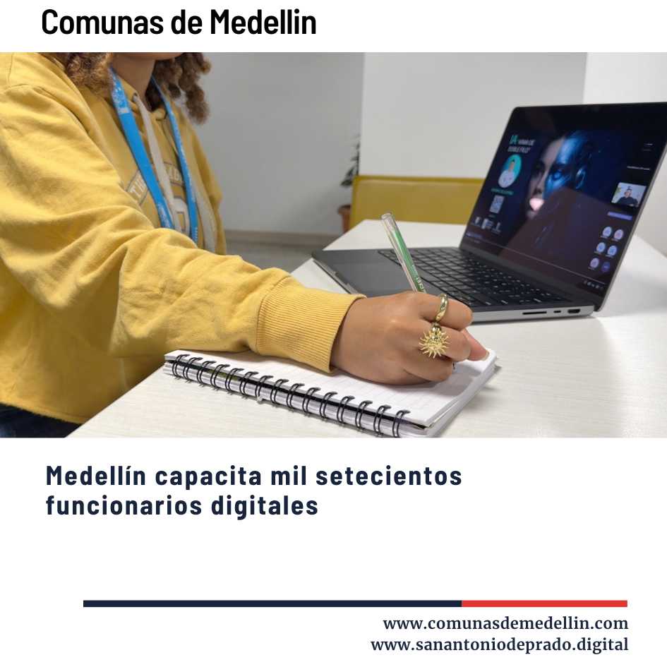Mujer pública participando en aula en línea