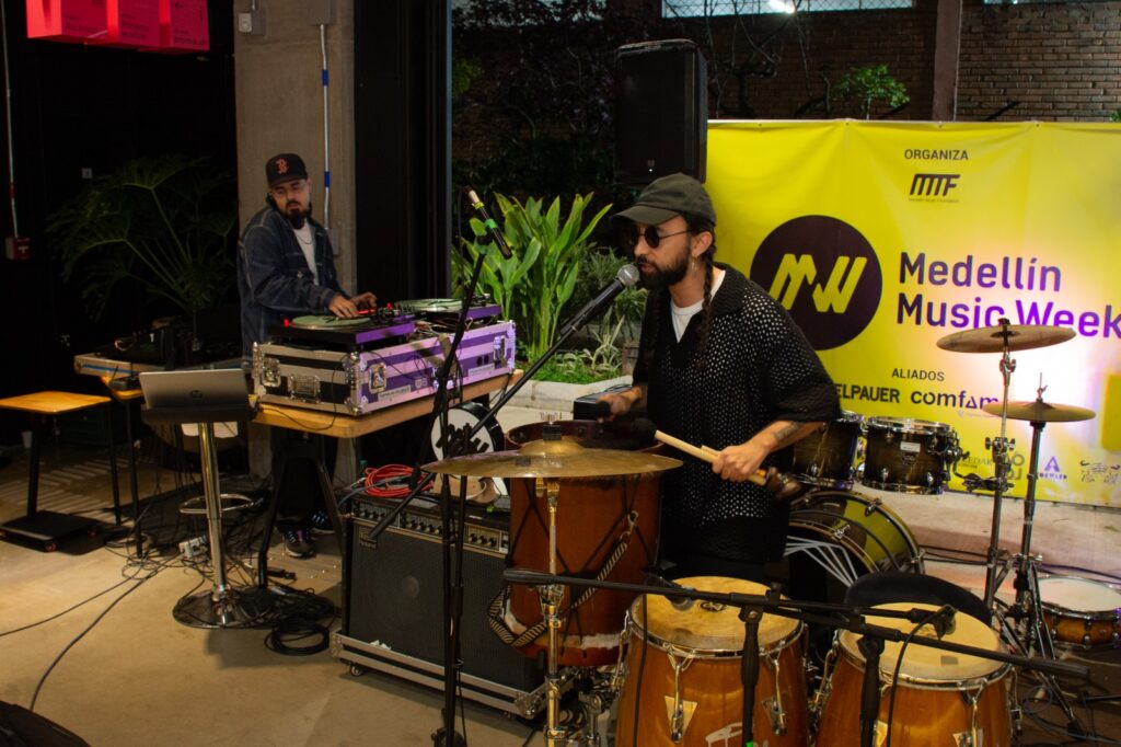 Emprendedores creativos Medellín en Music Week