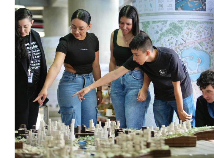 Medellín ofrece más de 12.200 cupos para estudiar pregrado y posgrado en segundo semestre