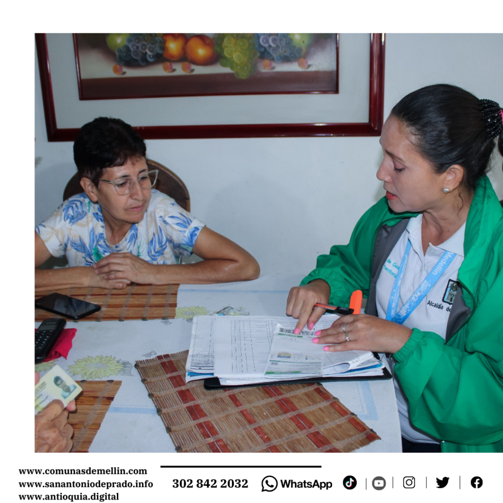 Medellín avanza en recorridos casa a casa para ampliar Mínimo Vital de Agua Potable