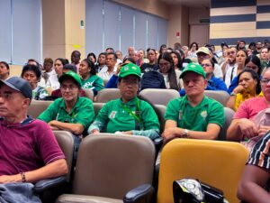 Padrinos refuerzan quebradas Medellín lluvias