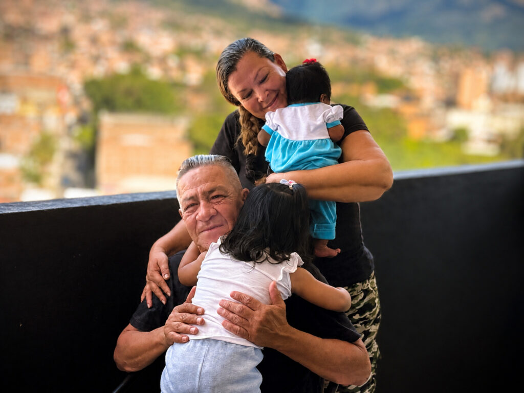 Medellín protege niñez con 976 atenciones