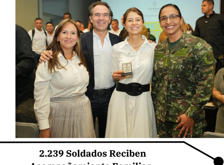 Tejiendo Hogares recibe distinción por acompañamiento a soldados de Medellín