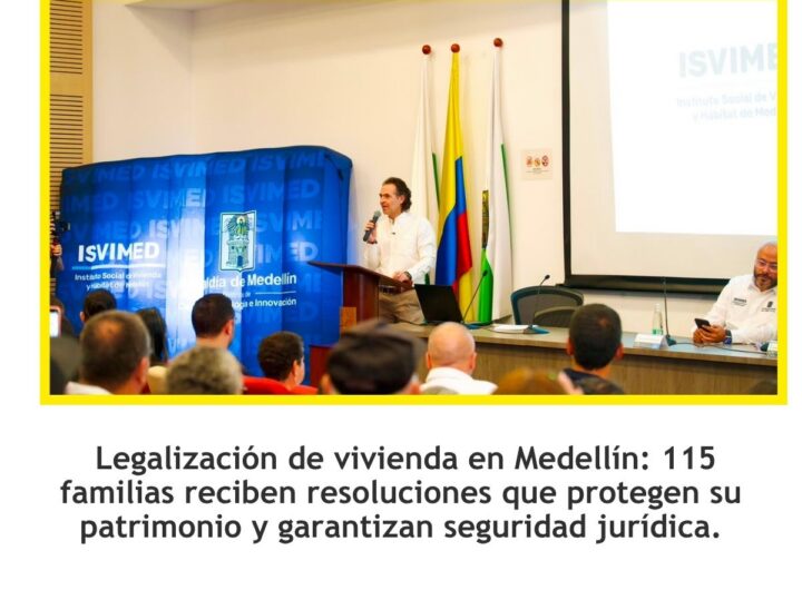Medellín entrega resoluciones de legalización de vivienda