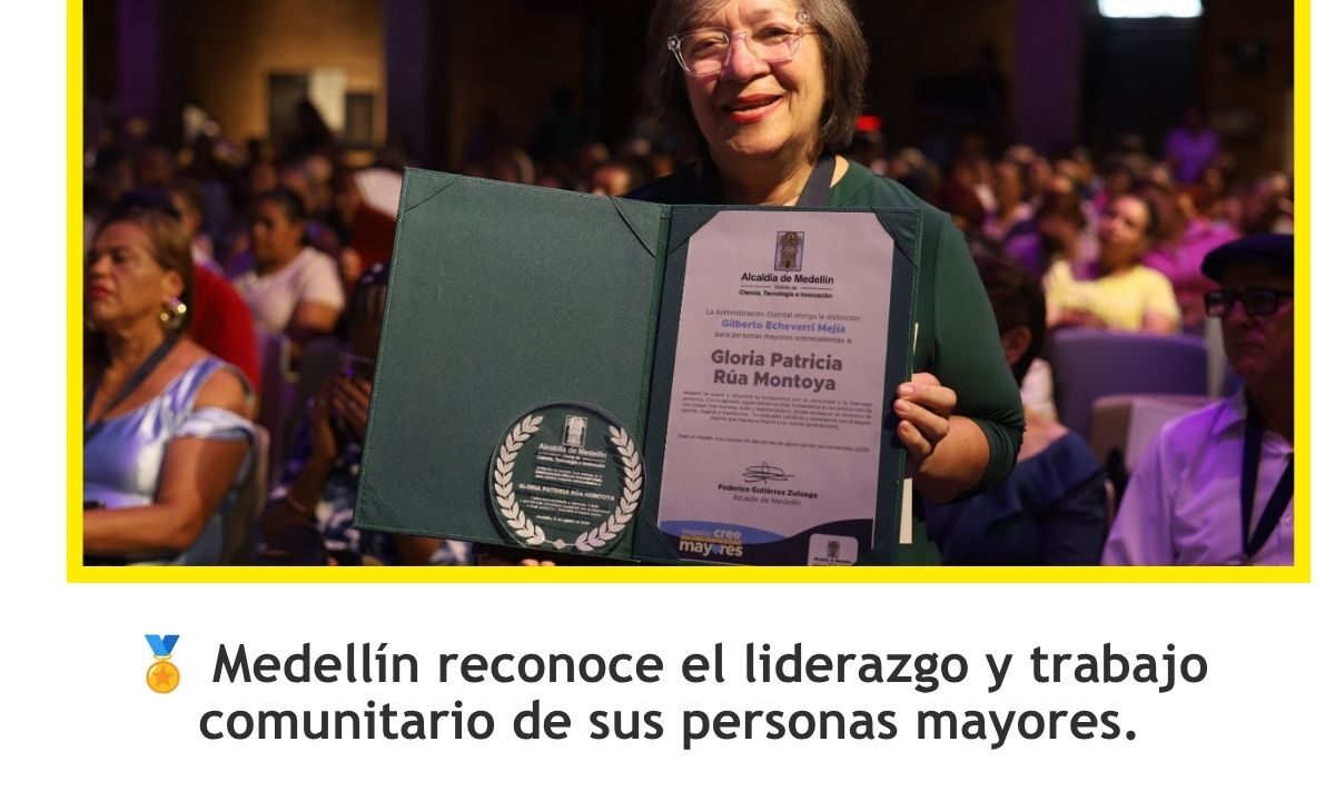 Reconocen a personas mayores por su liderazgo en Medellín