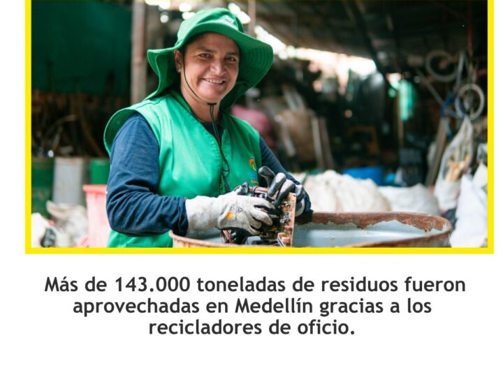 Medellín certifica a 40 nuevos recicladores de oficio
