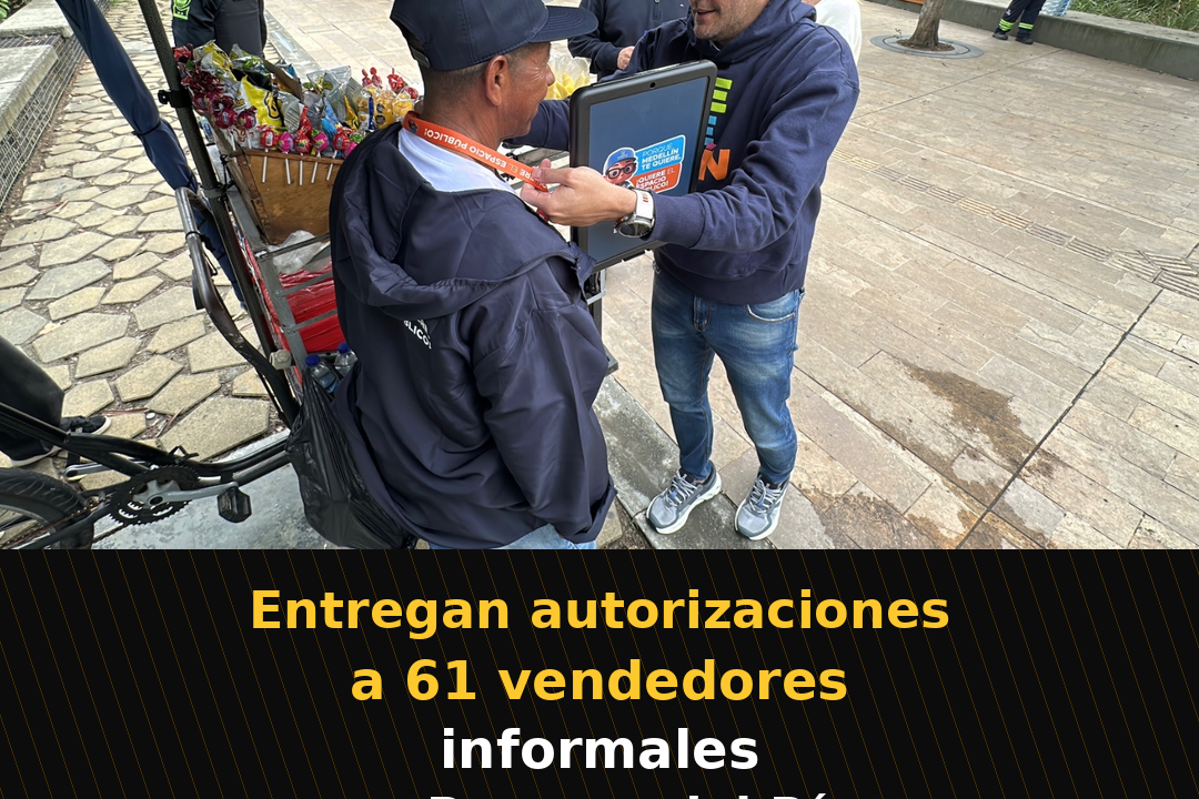 Entregan autorizaciones a 61 vendedores informales en Parques del Río